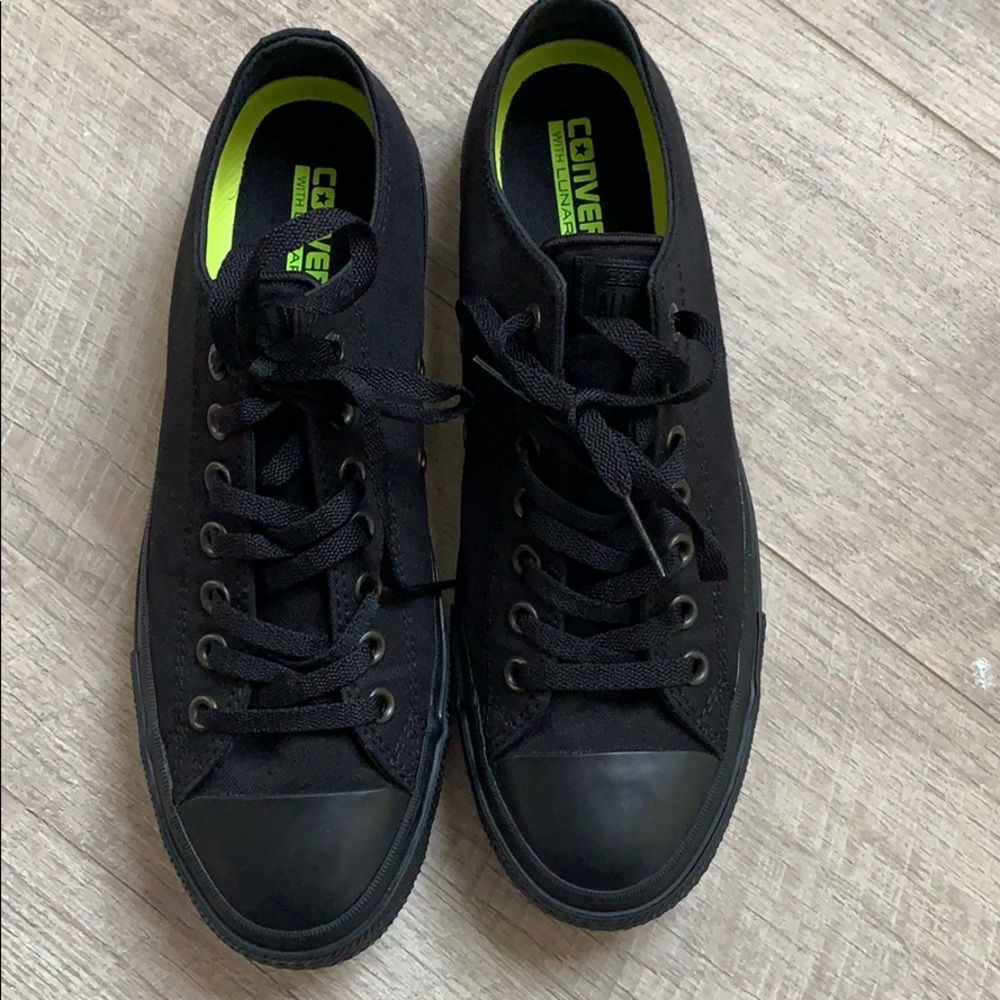 NWOT Chuck Taylor II Converse All-Stars Low Top